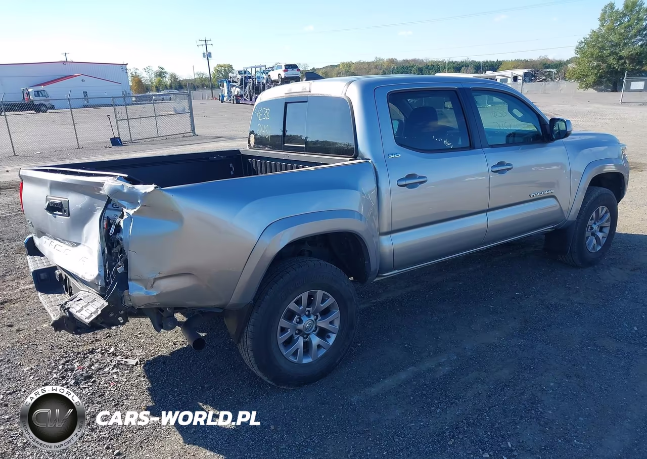 2018 Toyota Tacoma Sr5 V6 VIN:5TFCZ5AN8JX131759 - 4