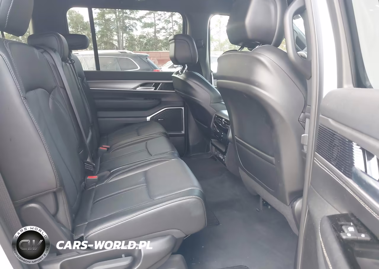 2025 Jeep Wagoneer L Series Ii 4X4 VIN:1C4SJSBP1SS513406 - 8
