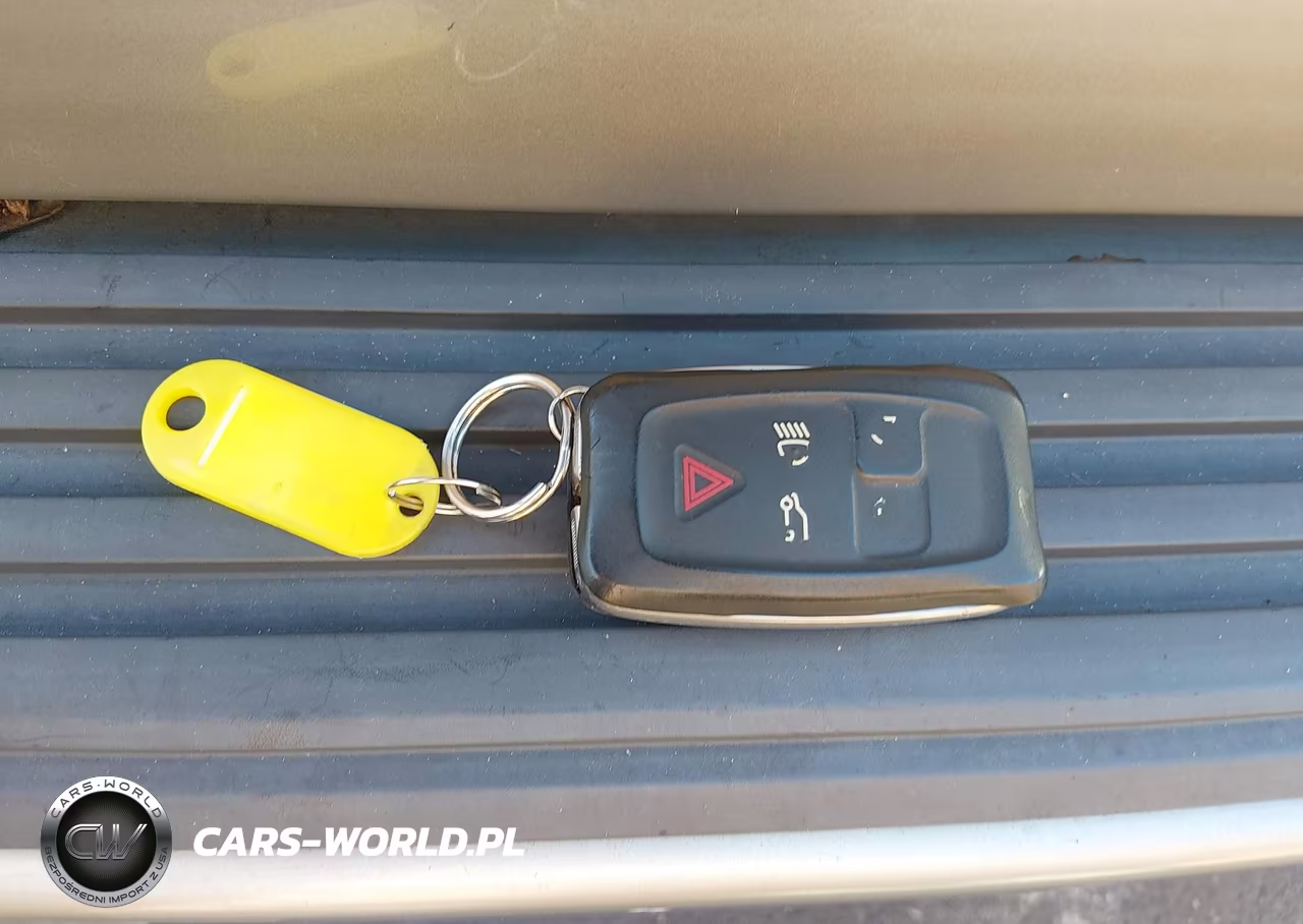 2010 Land Rover Lr4 VIN:SALAM2D46AA530737 - 11