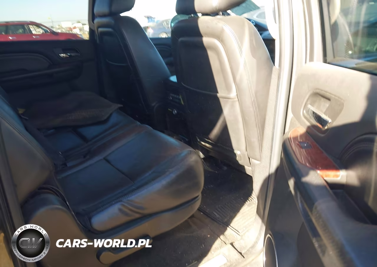 2010 Cadillac Escalade Esv Premium VIN:1GYUKJEF0AR249095 - 8