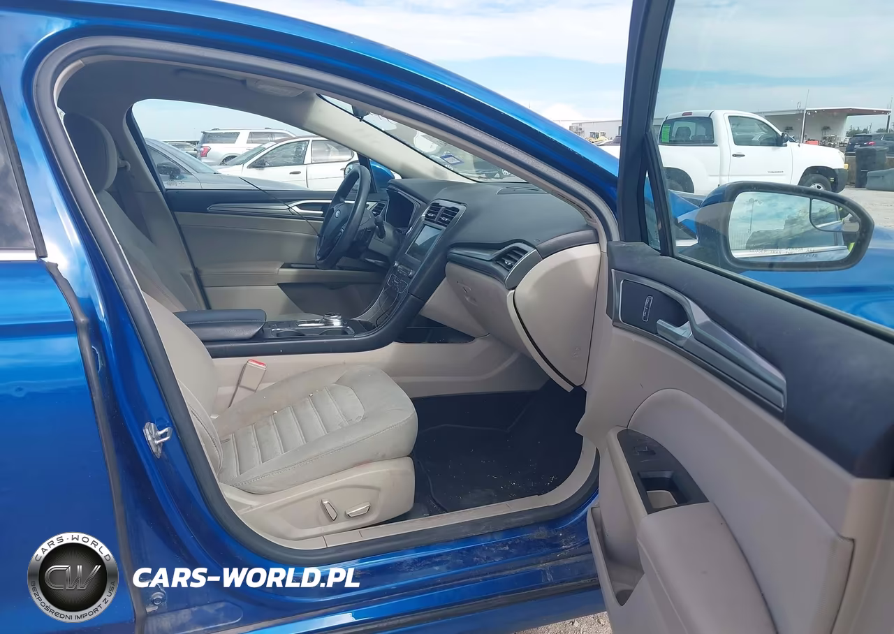 2017 Ford Fusion Se VIN:3FA6P0HDXHR220714 - 5