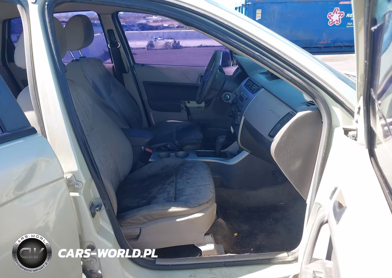 2011 Ford Focus Se VIN:1FAHP3FN4BW161895 - 5
