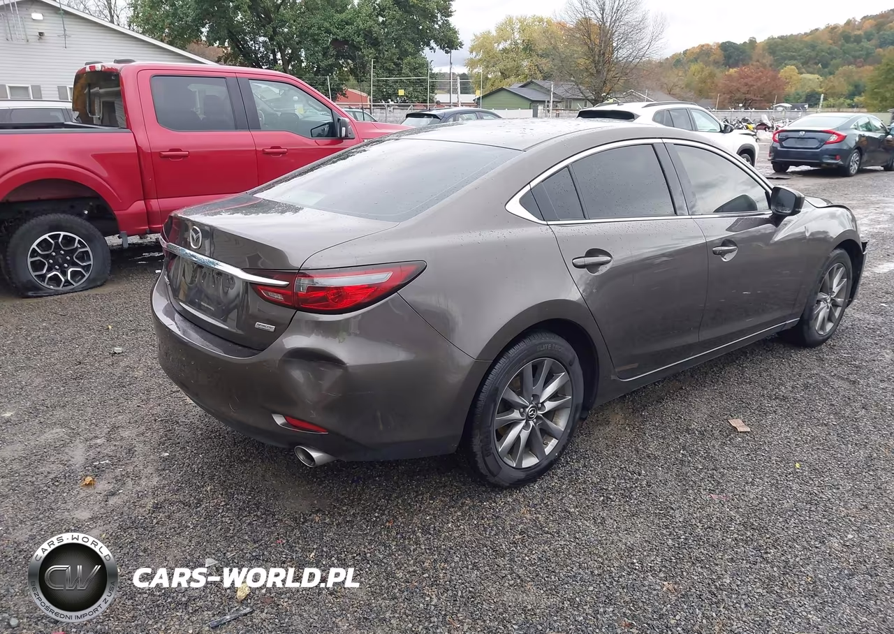 2018 Mazda Mazda6 Sport VIN:JM1GL1UM8J1329453 - 4