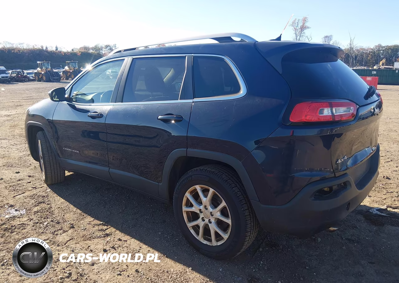 2014 Jeep Cherokee Latitude VIN:1C4PJMCB2EW164211 - 3