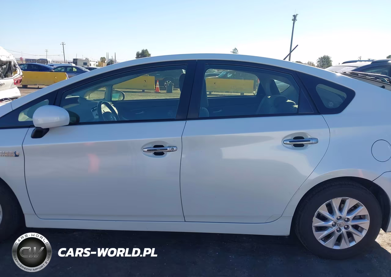 2012 Toyota Prius Plug-In VIN:JTDKN3DP0C3027611 - 15