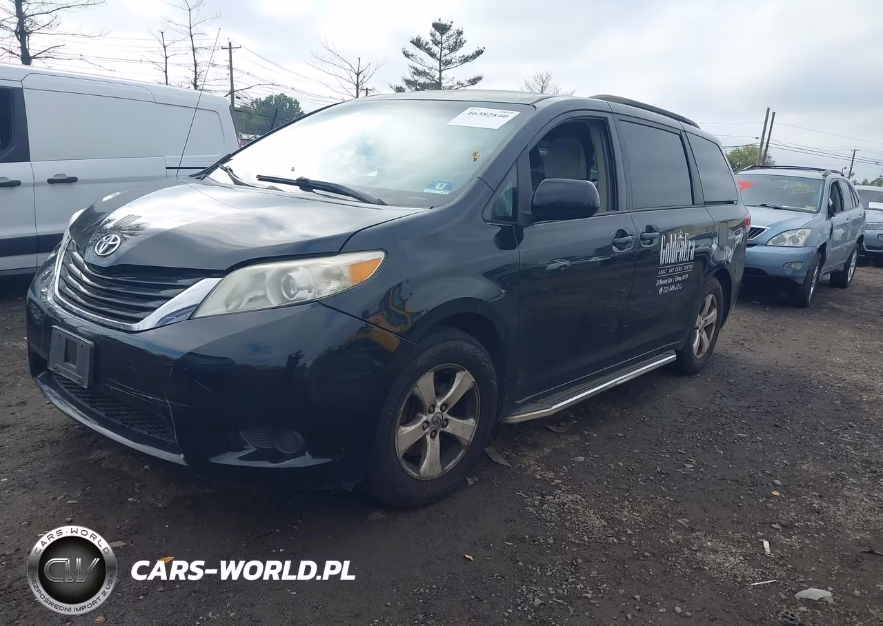 2014 Toyota Sienna Le V6 8 Passenger VIN:5TDKK3DC4ES489967 - 2