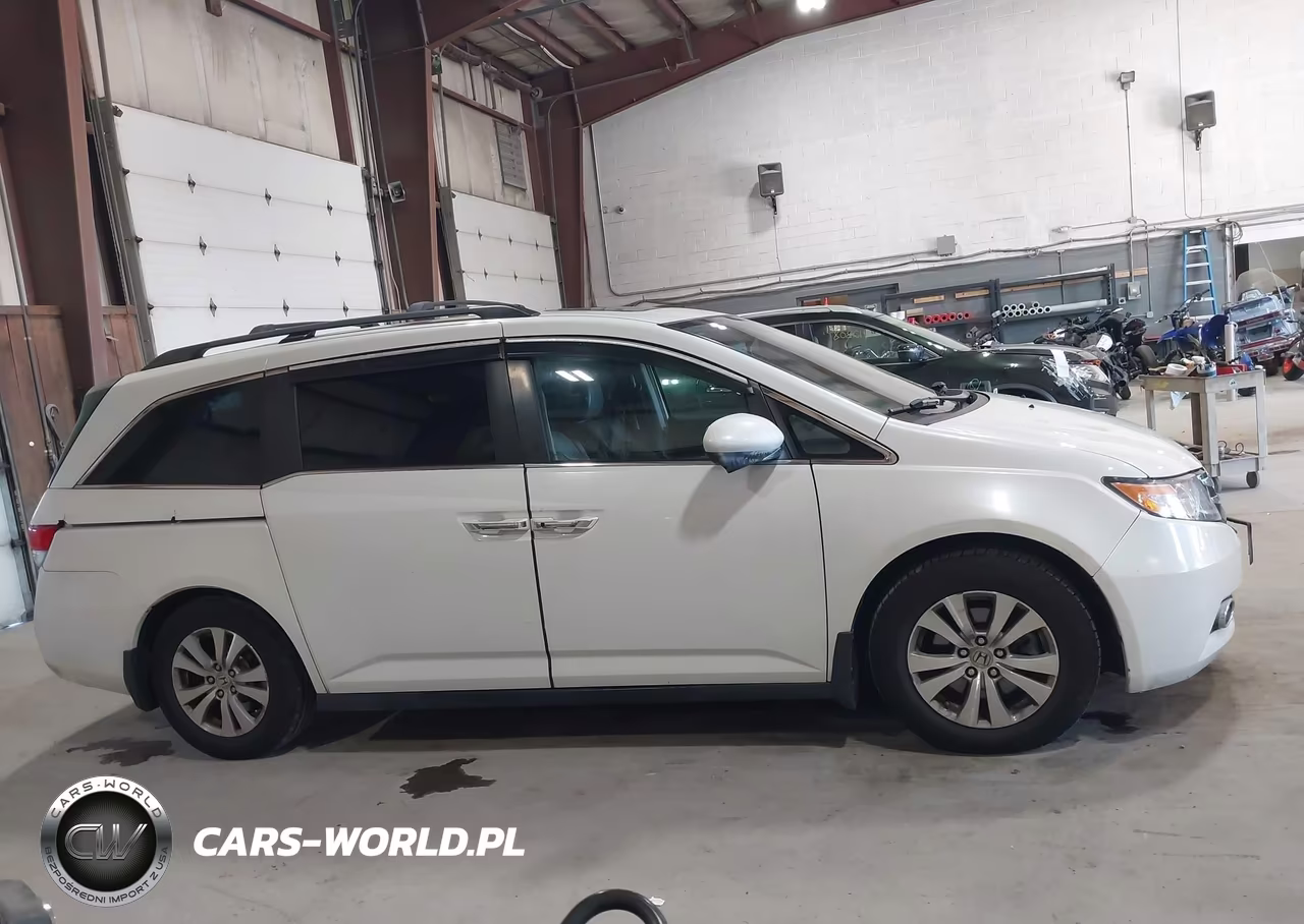 2015 Honda Odyssey Ex-L VIN:5FNRL5H65FB024180 - 13