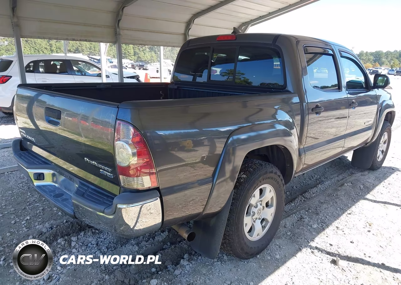 2015 Toyota Tacoma Prerunner VIN:5TFJX4GN2FX041299 - 4