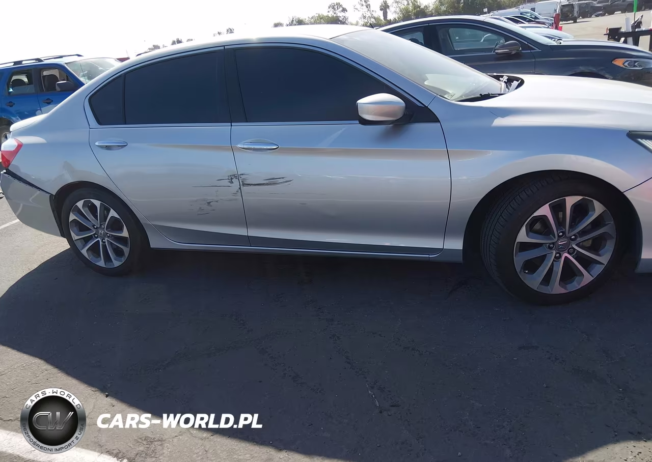2015 Honda Accord Sport VIN:1HGCR2F51FA089258 - 13