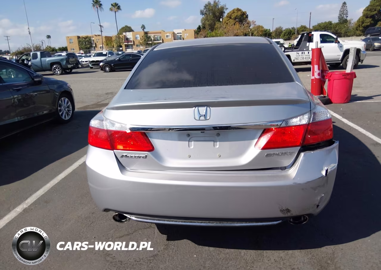 2015 Honda Accord Sport VIN:1HGCR2F51FA089258 - 16