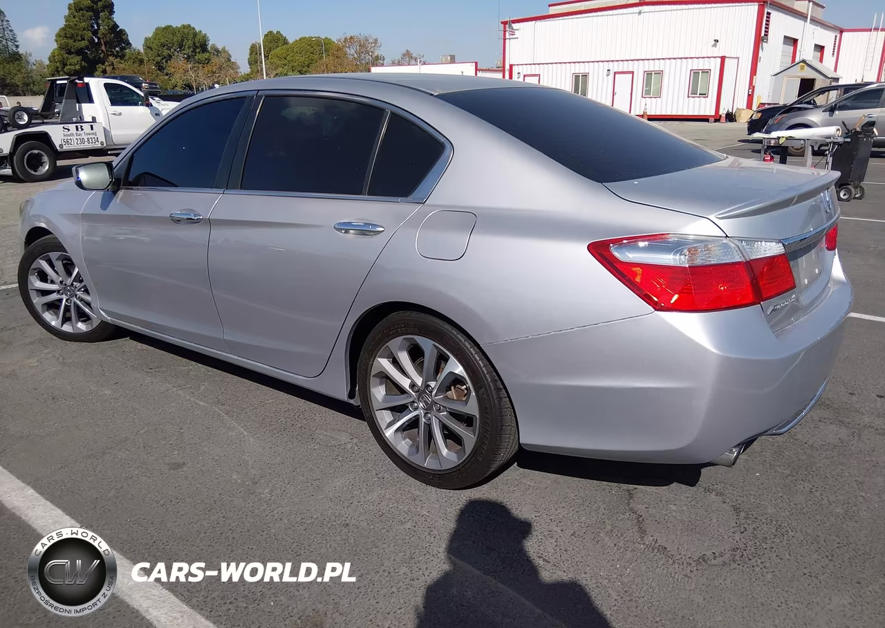 2015 Honda Accord Sport VIN:1HGCR2F51FA089258 - 3