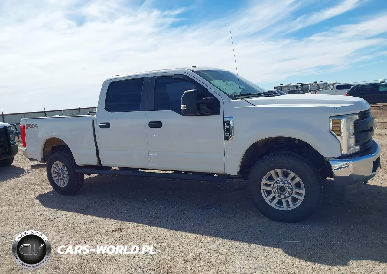 2018 Ford F-250 Xl VIN:1FT7W2B65JEC56701 - 13