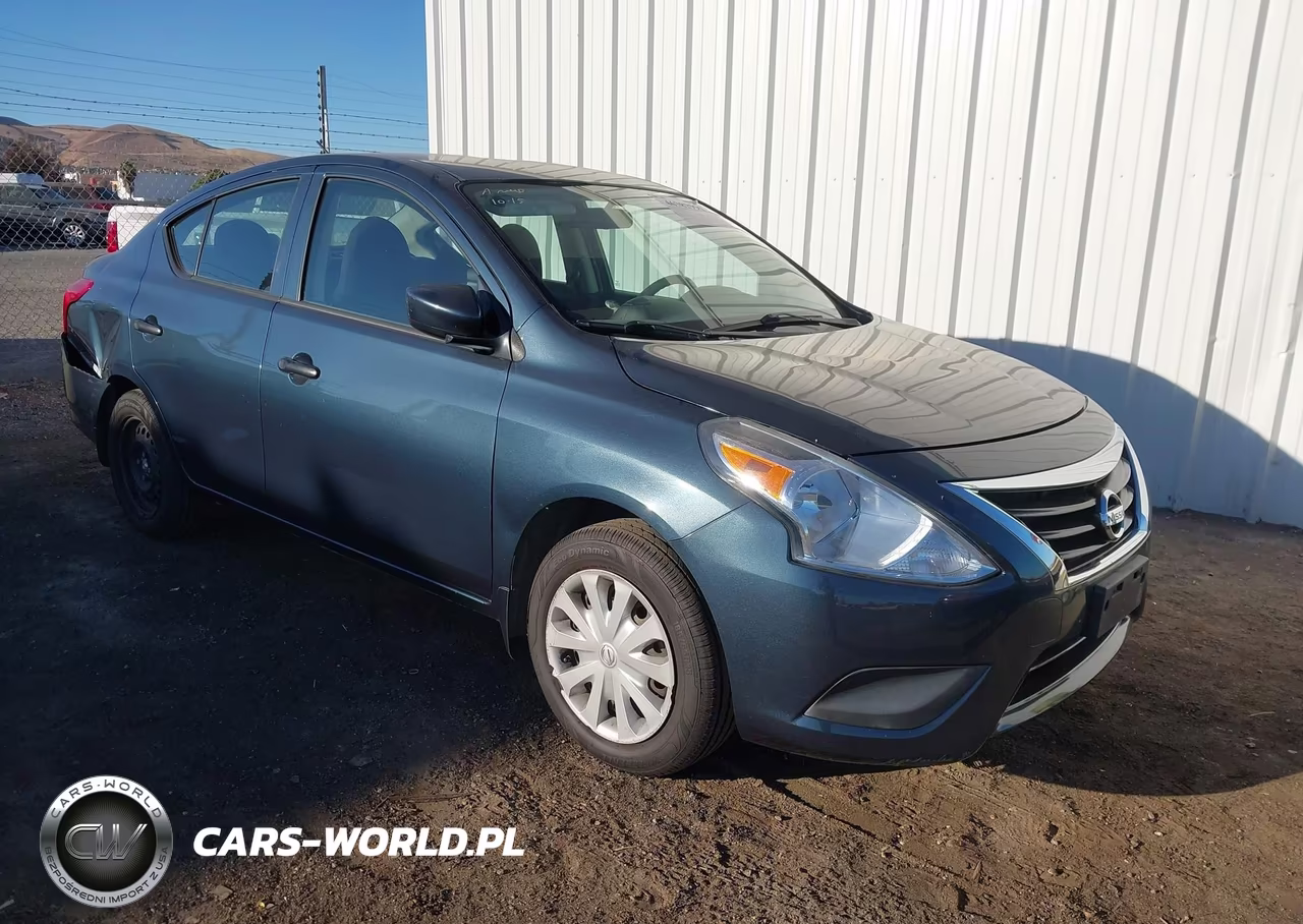 2016 Nissan Versa 1.6 S