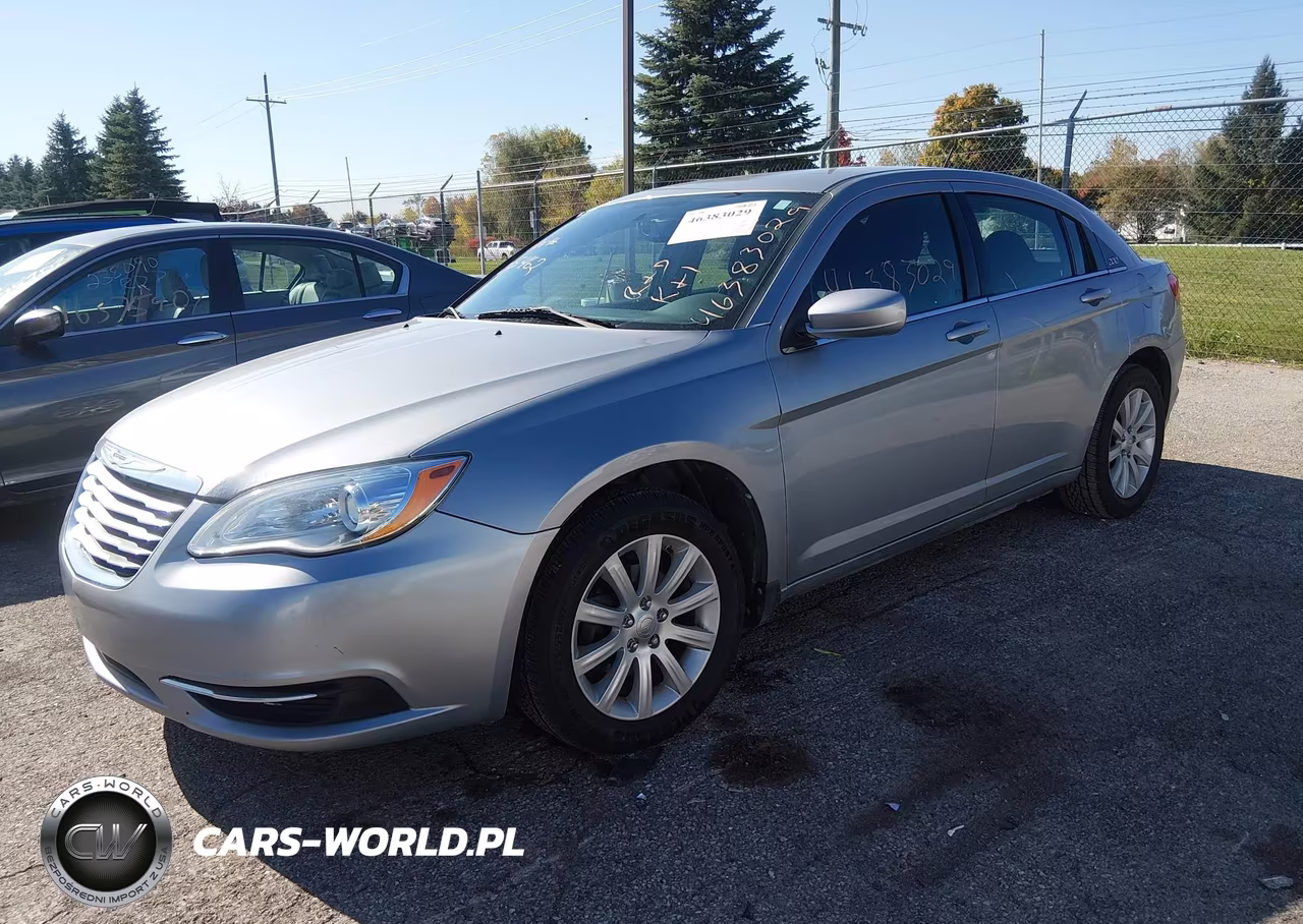 2013 Chrysler 200 Touring VIN:1C3CCBBBXDN605462 - 2