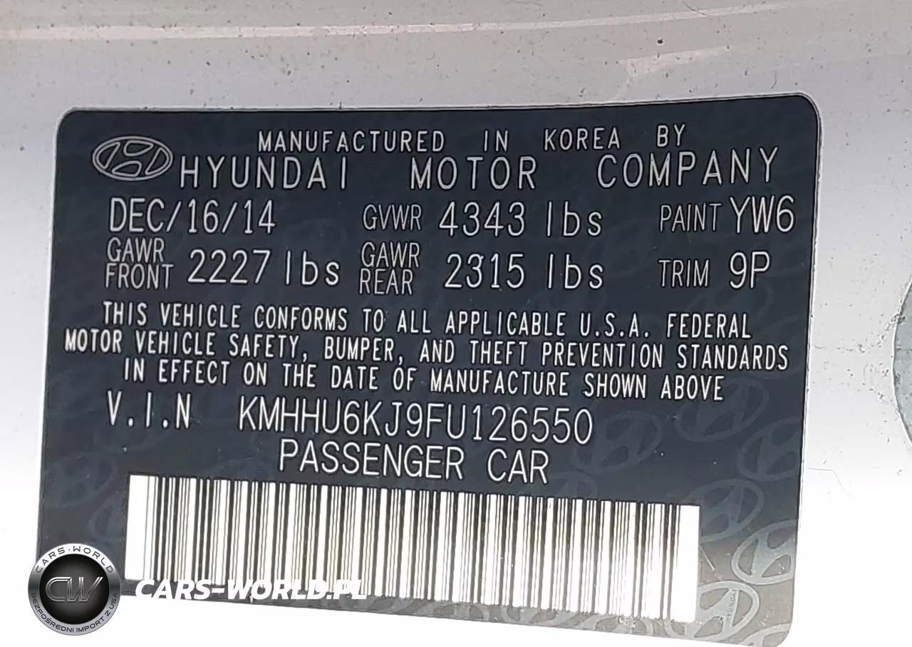 2015 Hyundai Genesis 3.8 R-Spec VIN:KMHHU6KJ9FU126550 - 9