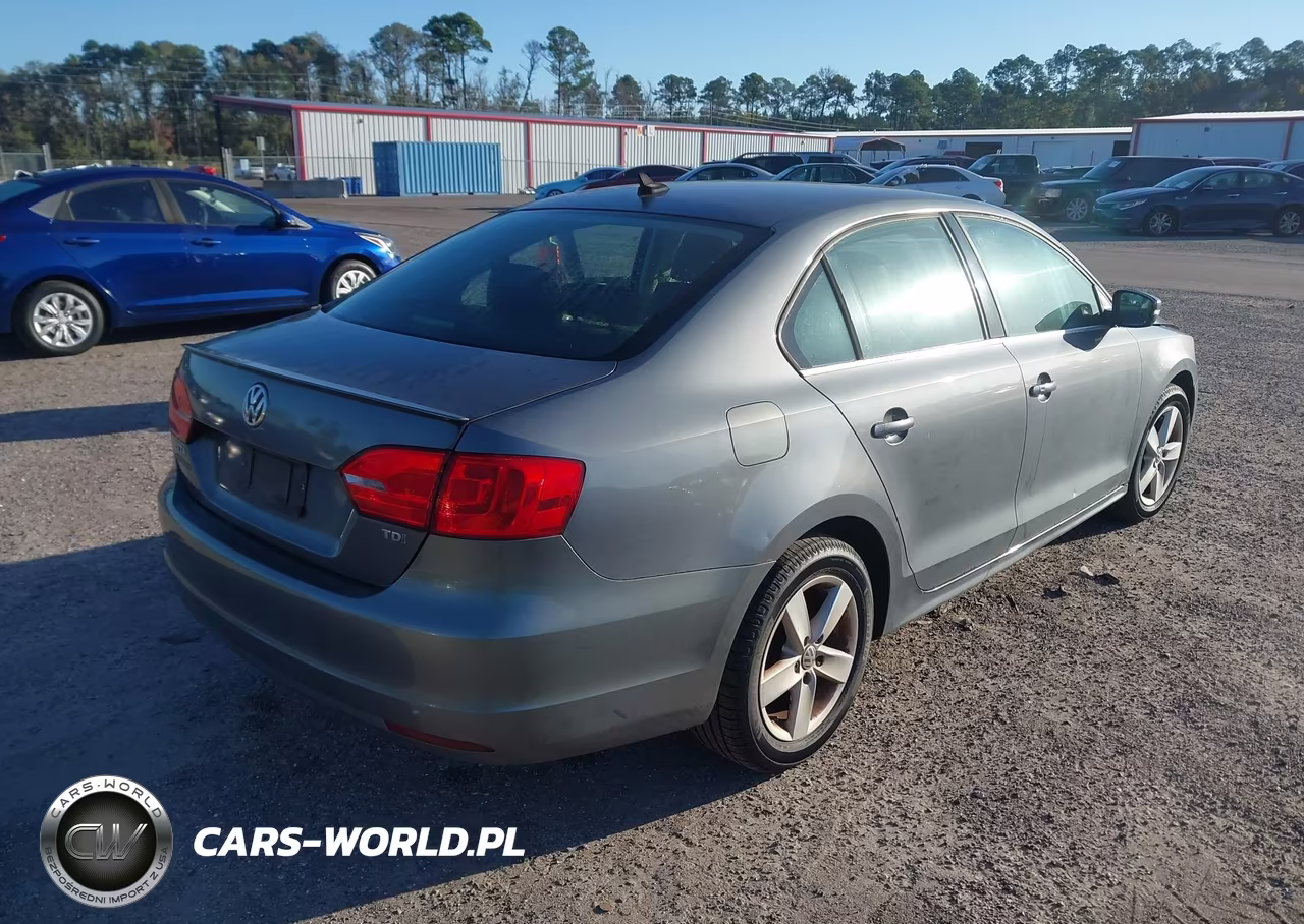 2012 Volkswagen Jetta 2.0L Tdi VIN:3VWLL7AJ5CM385185 - 4