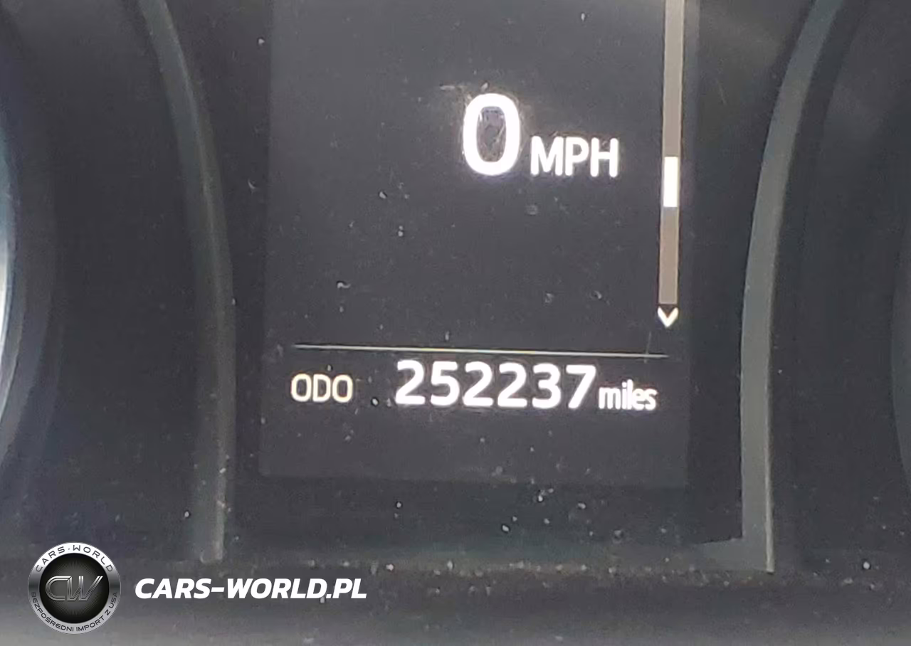 2020 Toyota Camry Se VIN:4T1G11AK8LU880116 - 15