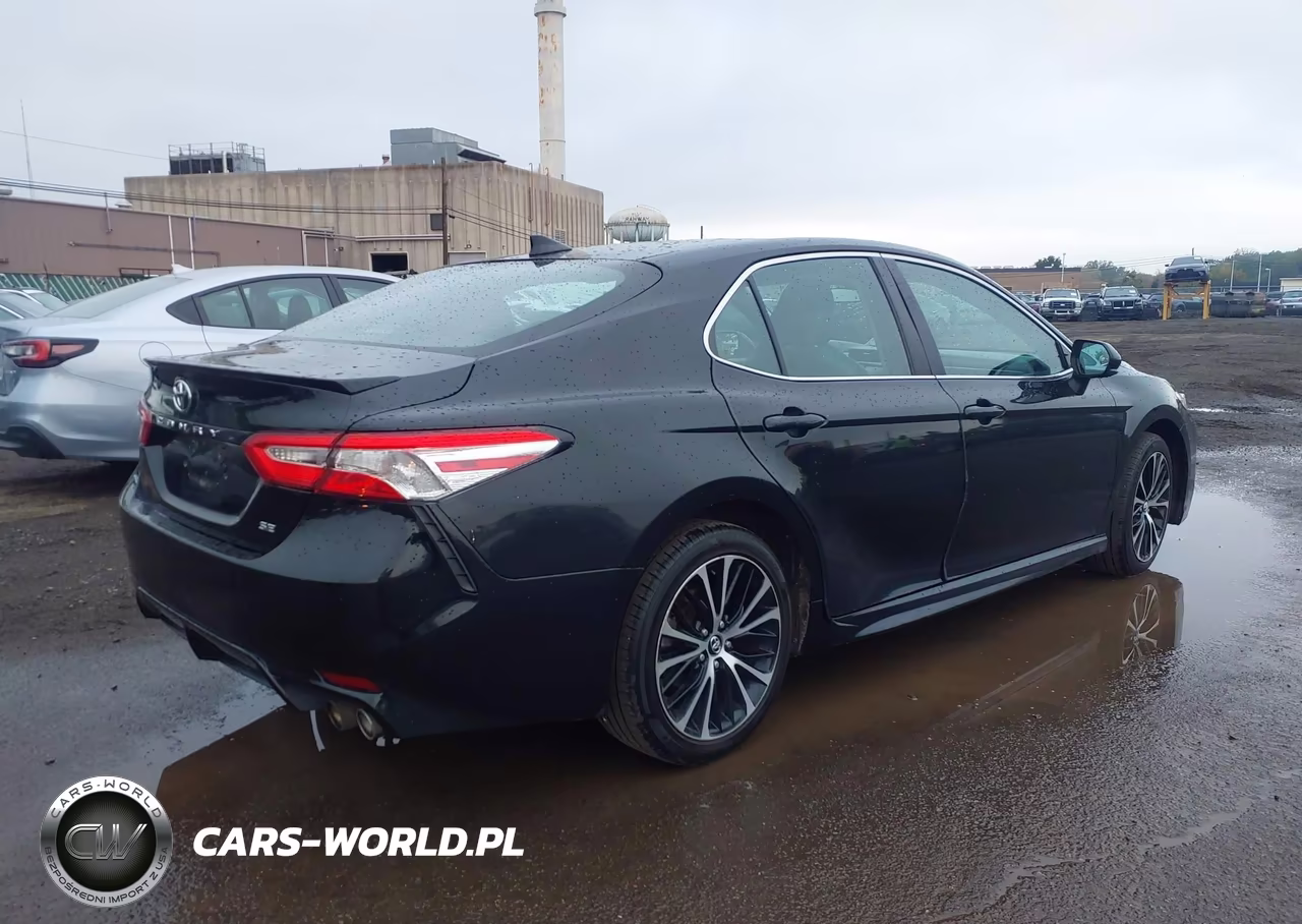 2020 Toyota Camry Se VIN:4T1G11AK8LU880116 - 4
