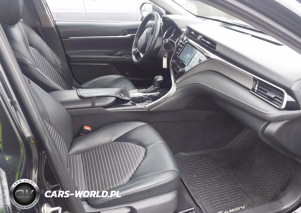 2020 Toyota Camry Se VIN:4T1G11AK8LU880116 - 5