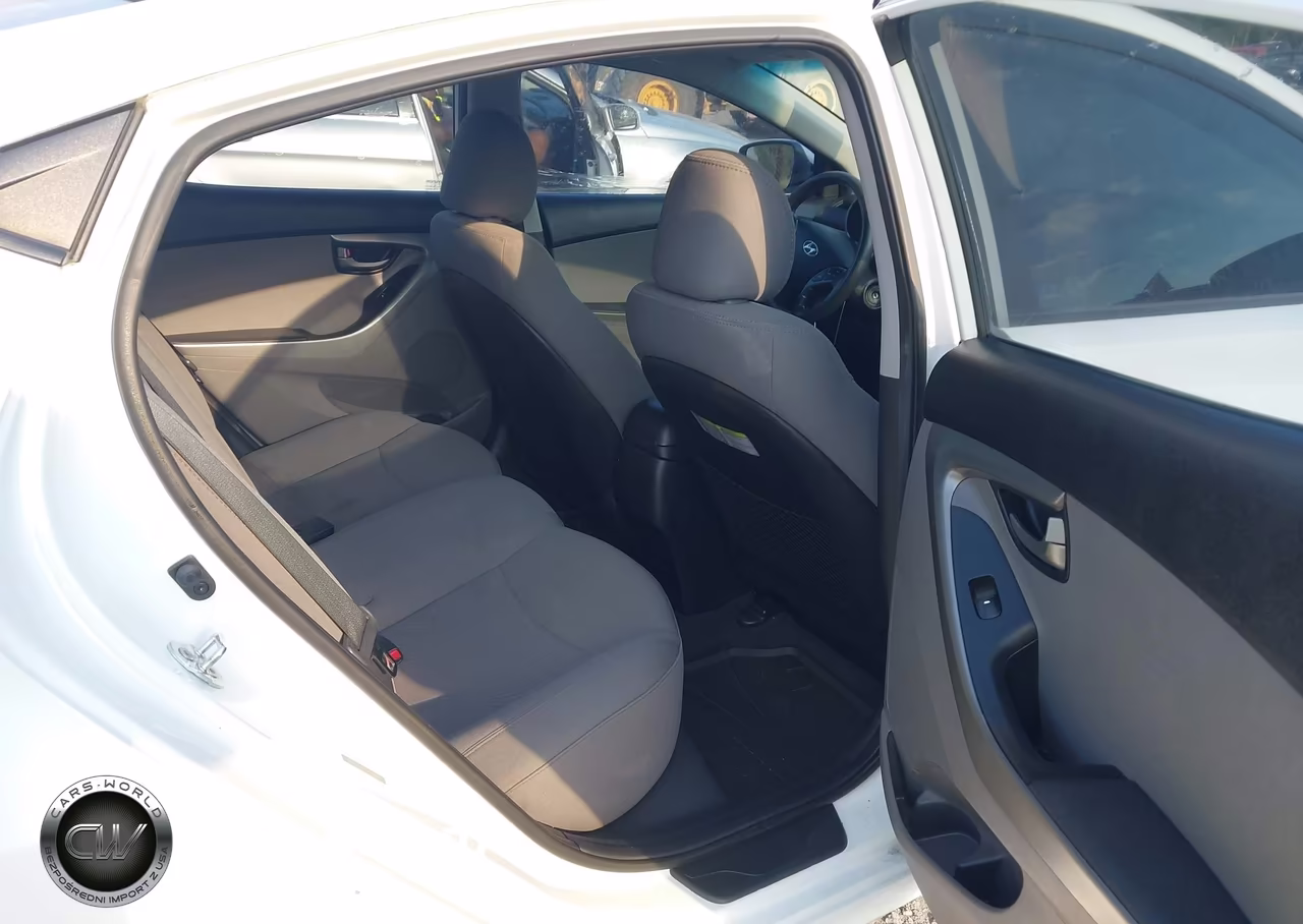 2016 Hyundai Elantra Se VIN:5NPDH4AE6GH690653 - 8