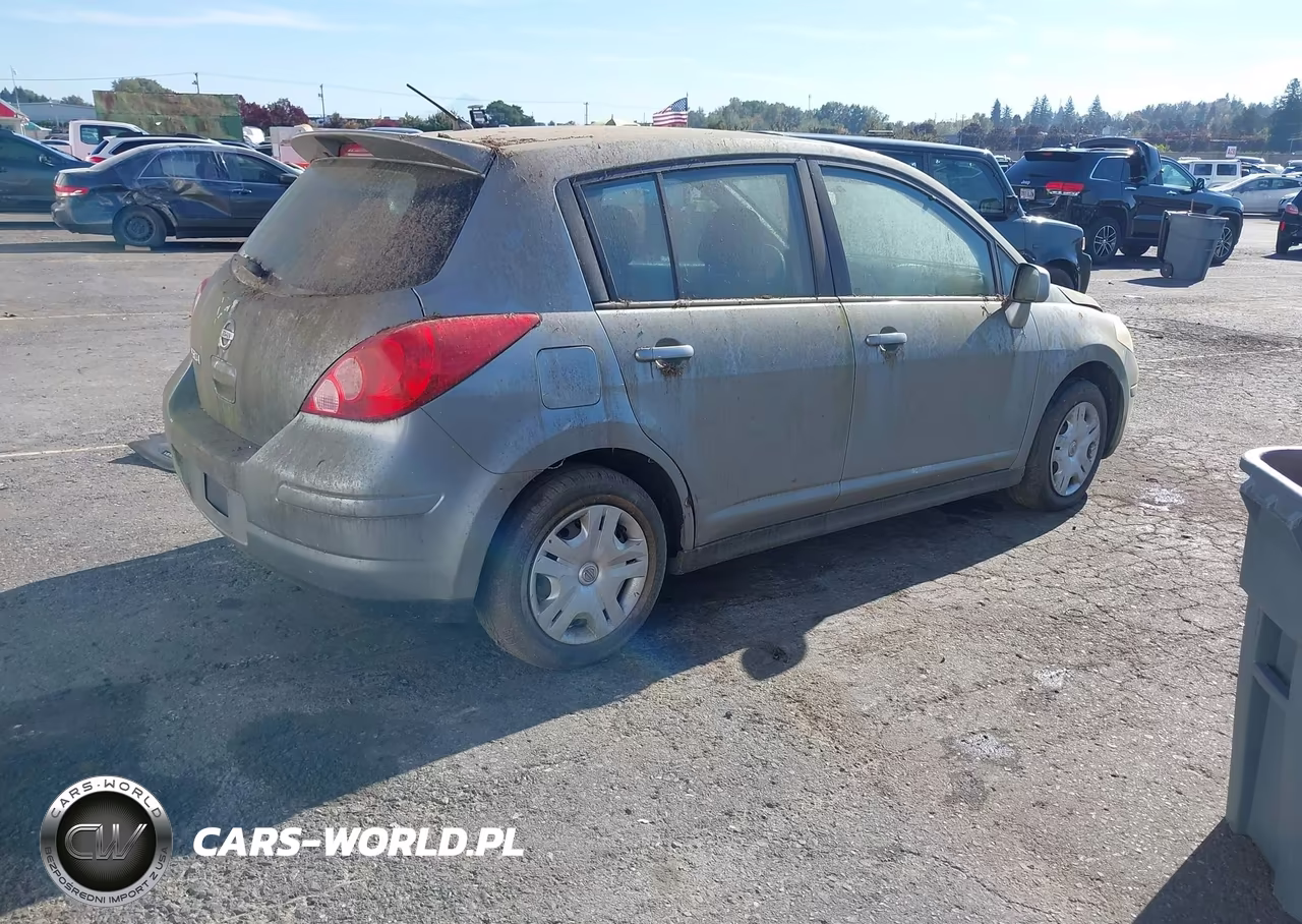 2010 Nissan Versa 1.8S VIN:3N1BC1CP5AL458283 - 4
