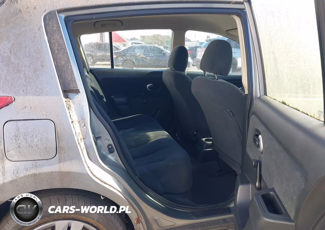 2010 Nissan Versa 1.8S VIN:3N1BC1CP5AL458283 - 8