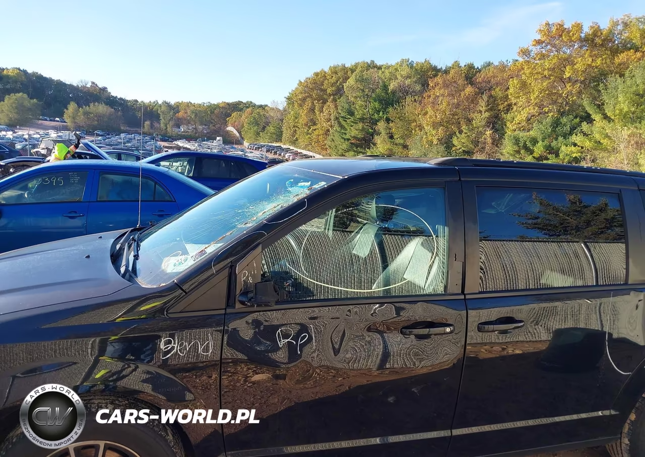 2018 Dodge Grand Caravan Sxt VIN:2C4RDGCG6JR304888 - 14