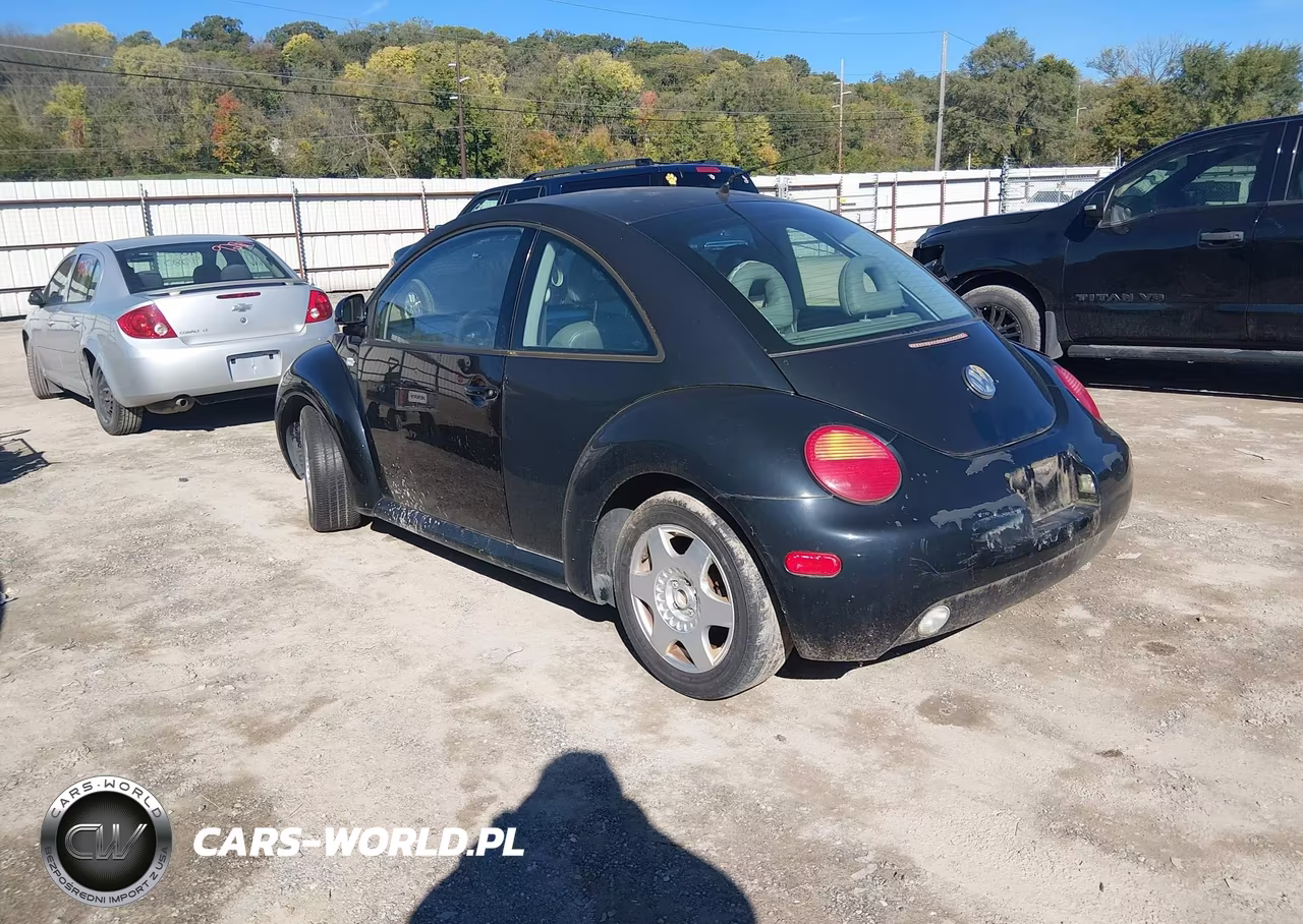 2000 Volkswagen New Beetle Gls VIN:3VWCC21C8YM487415 - 3