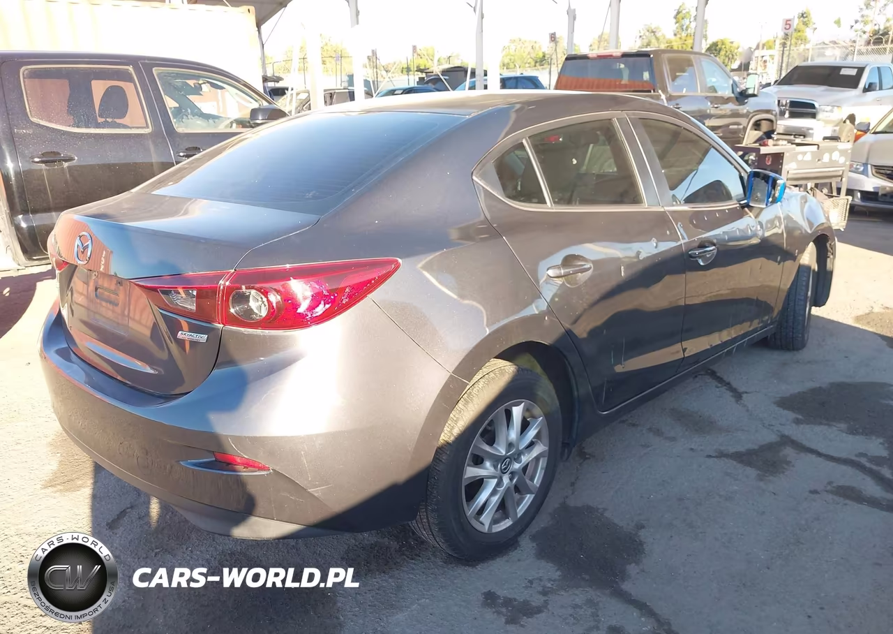 2016 Mazda Mazda3 I Sport VIN:JM1BM1U70G1284664 - 4