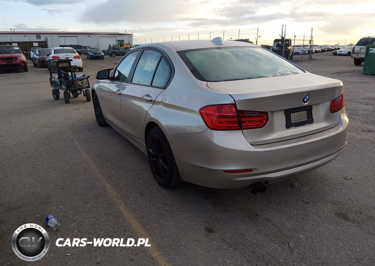 2013 BMW 328I xDrive VIN:WBA3B5C58DF138557 - 3