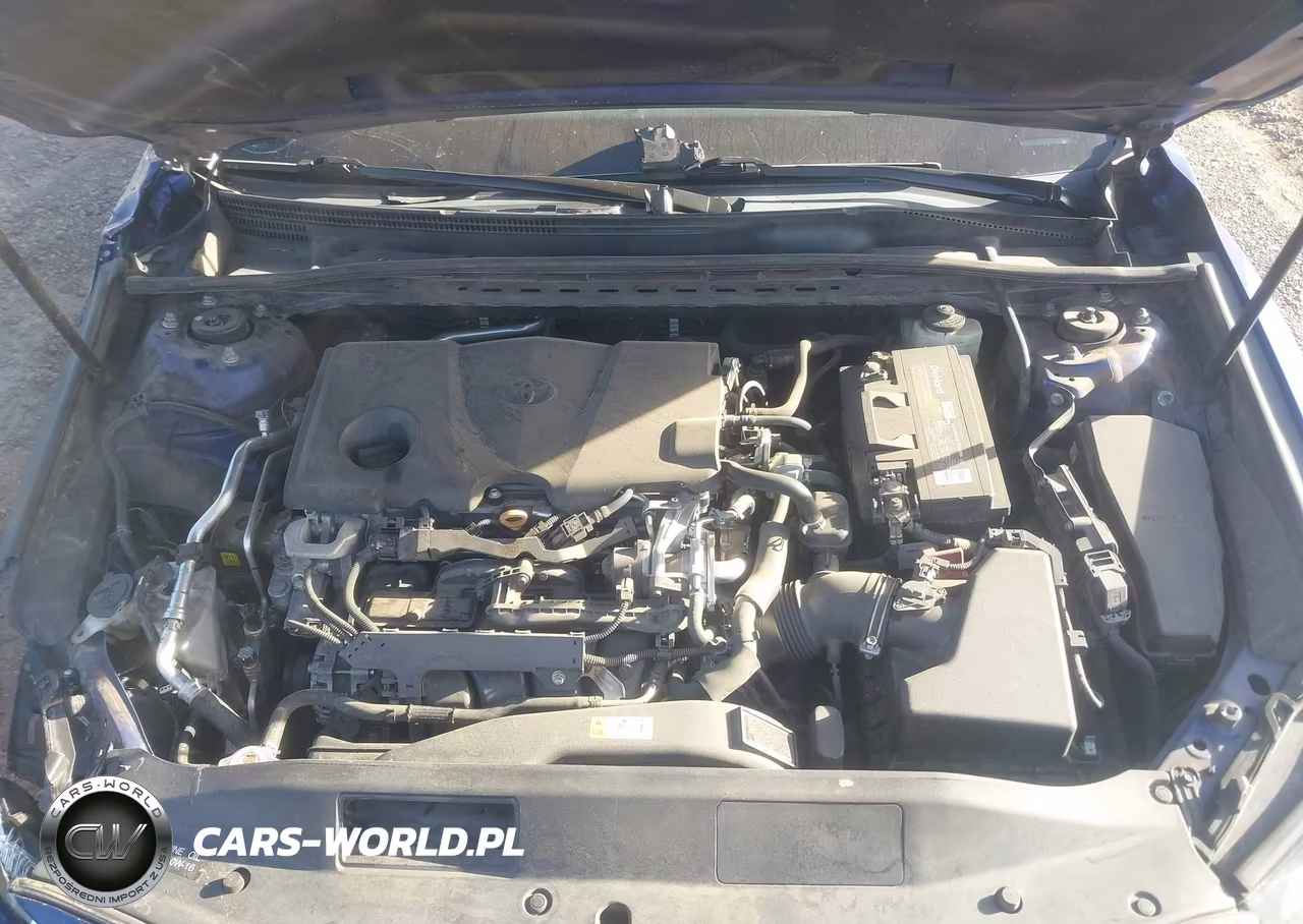 2018 Toyota Camry Le VIN:4T1B11HK3JU590749 - 10