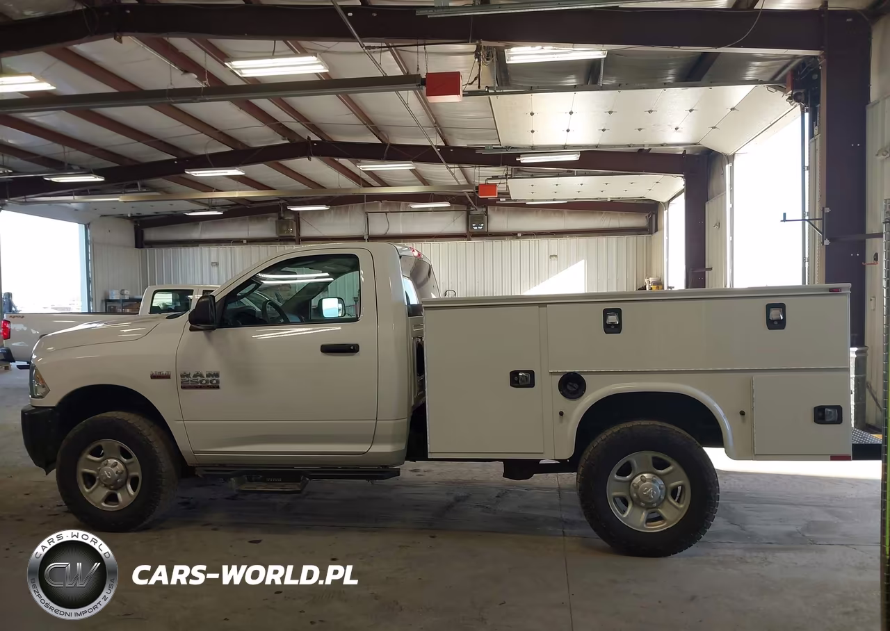 2018 Ram 2500 Tradesman 4X4 8' Box VIN:3C7WR5AJXJG314226 - 16