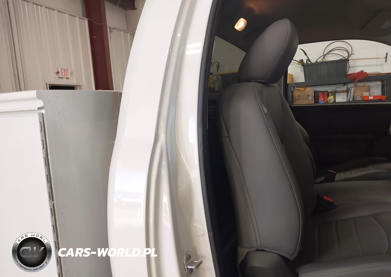 2018 Ram 2500 Tradesman 4X4 8' Box VIN:3C7WR5AJXJG314226 - 8