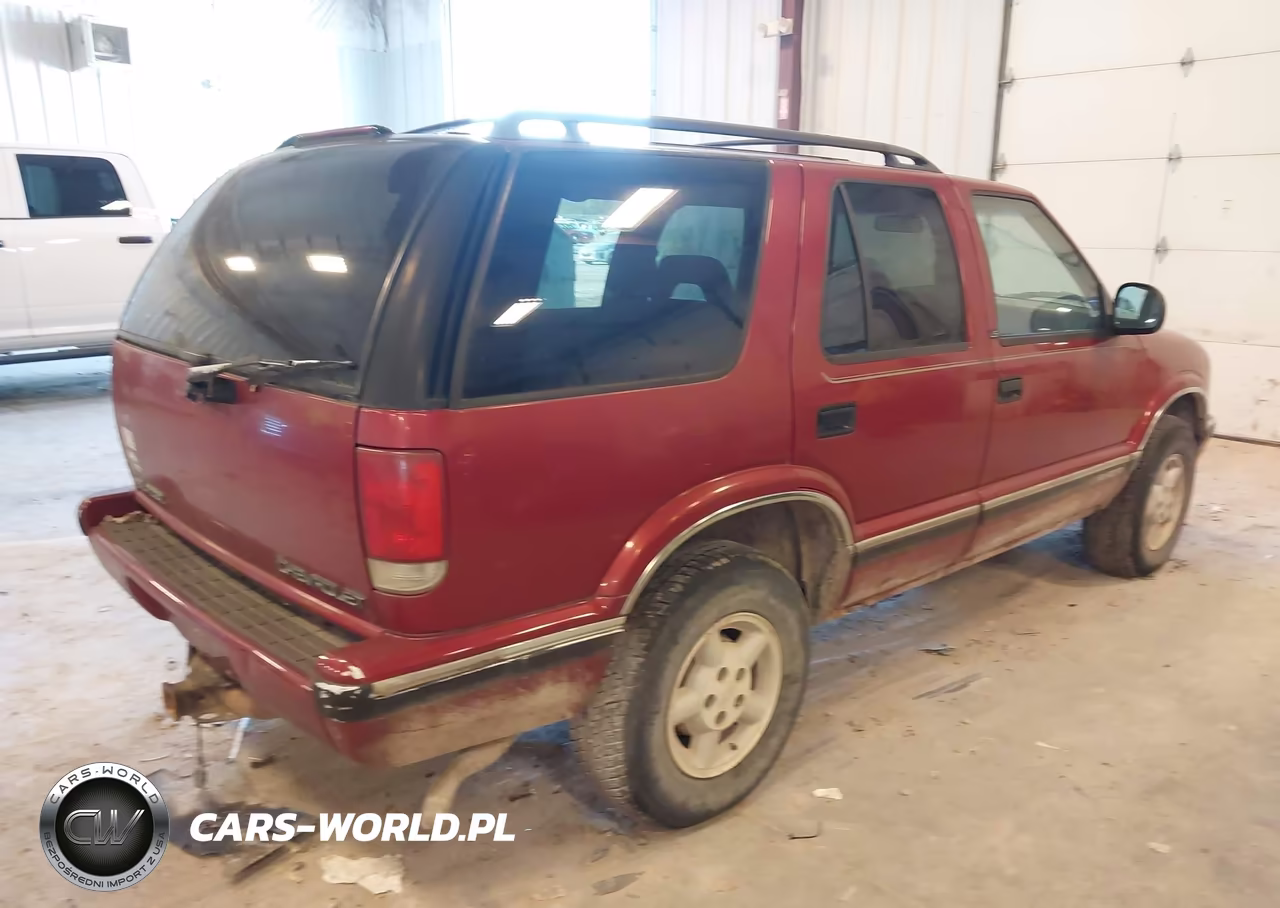 1996 Chevrolet Blazer VIN:1GNDT13W3T2274162 - 4