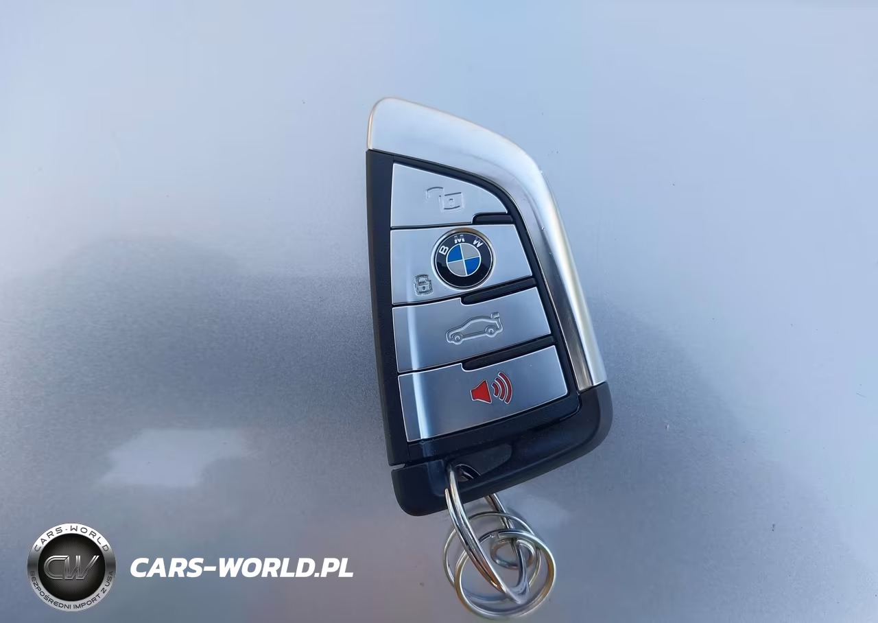 2020 BMW 330I xDrive VIN:3MW5R7J01L8B20299 - 11