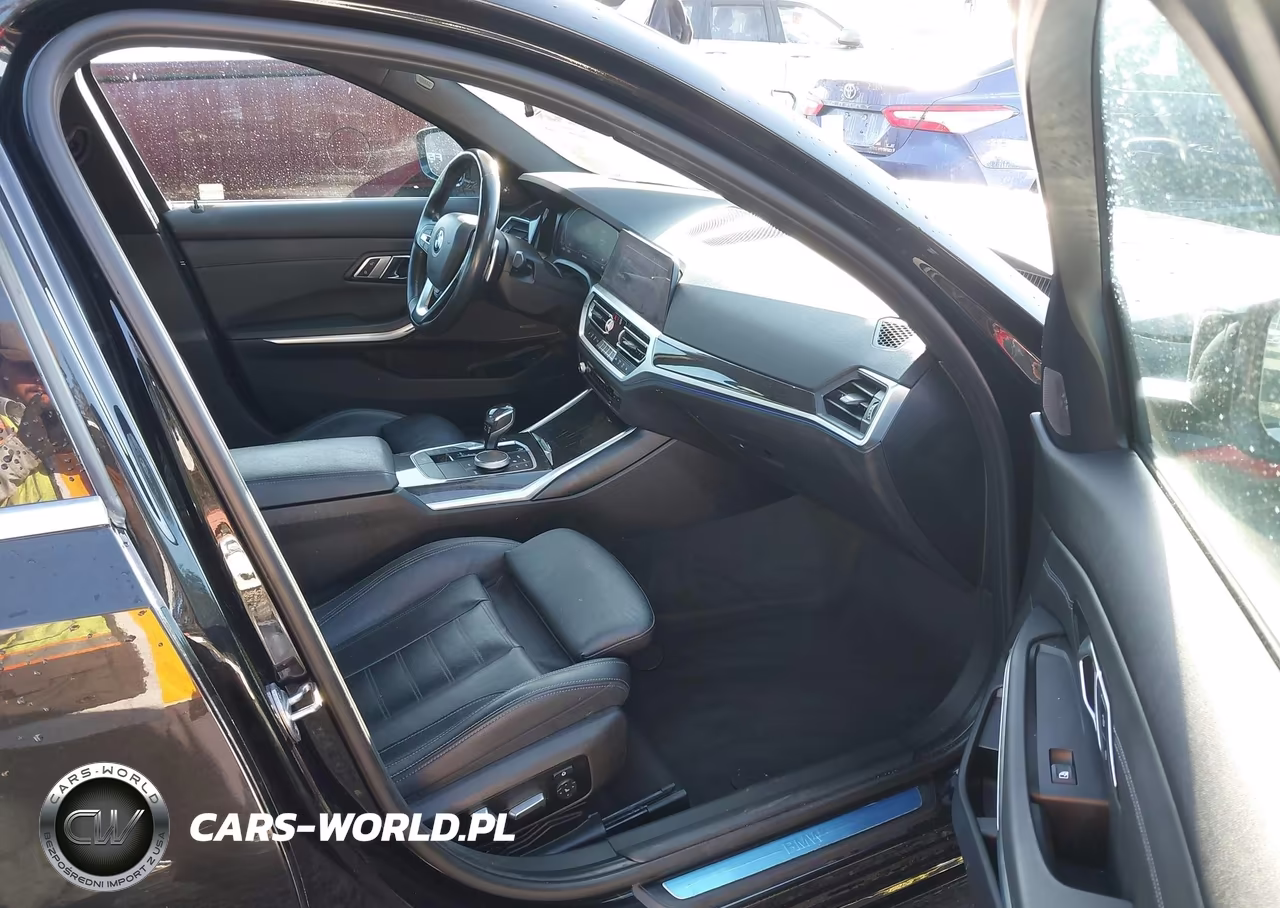 2020 BMW 330I xDrive VIN:3MW5R7J01L8B20299 - 18