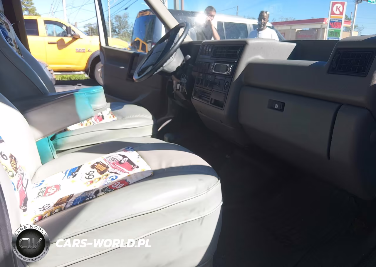 1995 Winnebago Rialta Motorhome VIN:1WVAE070XSH011172 - 5