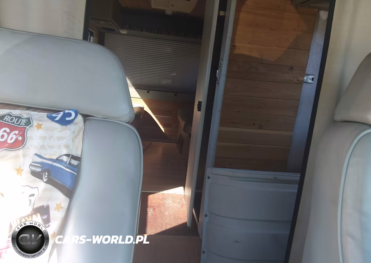 1995 Winnebago Rialta Motorhome VIN:1WVAE070XSH011172 - 8