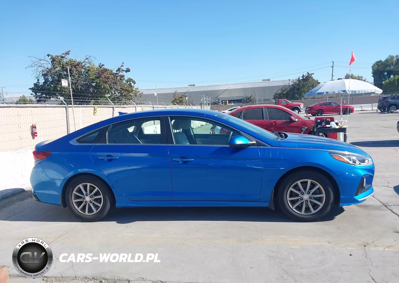 2018 Hyundai Sonata Se VIN:5NPE24AF8JH670068 - 13