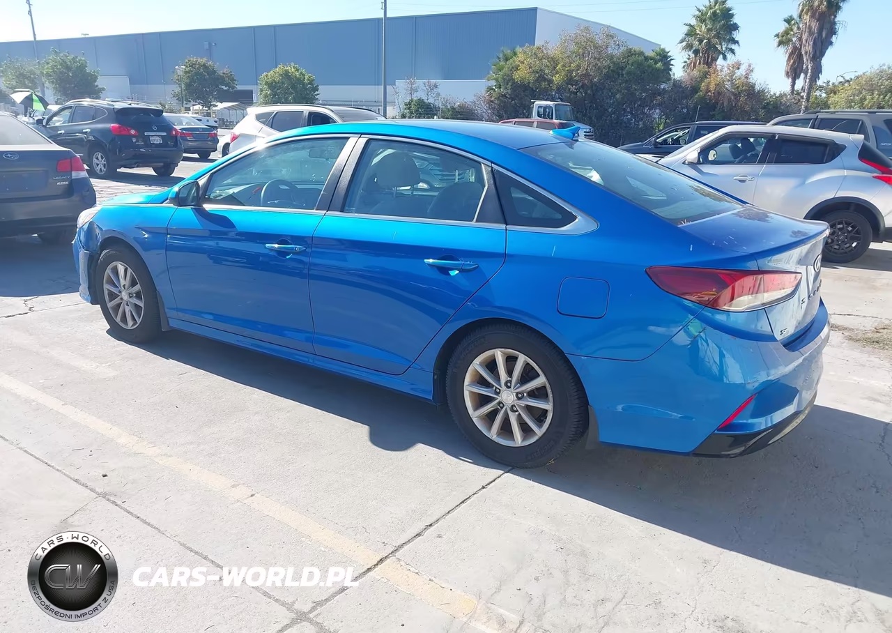 2018 Hyundai Sonata Se VIN:5NPE24AF8JH670068 - 3