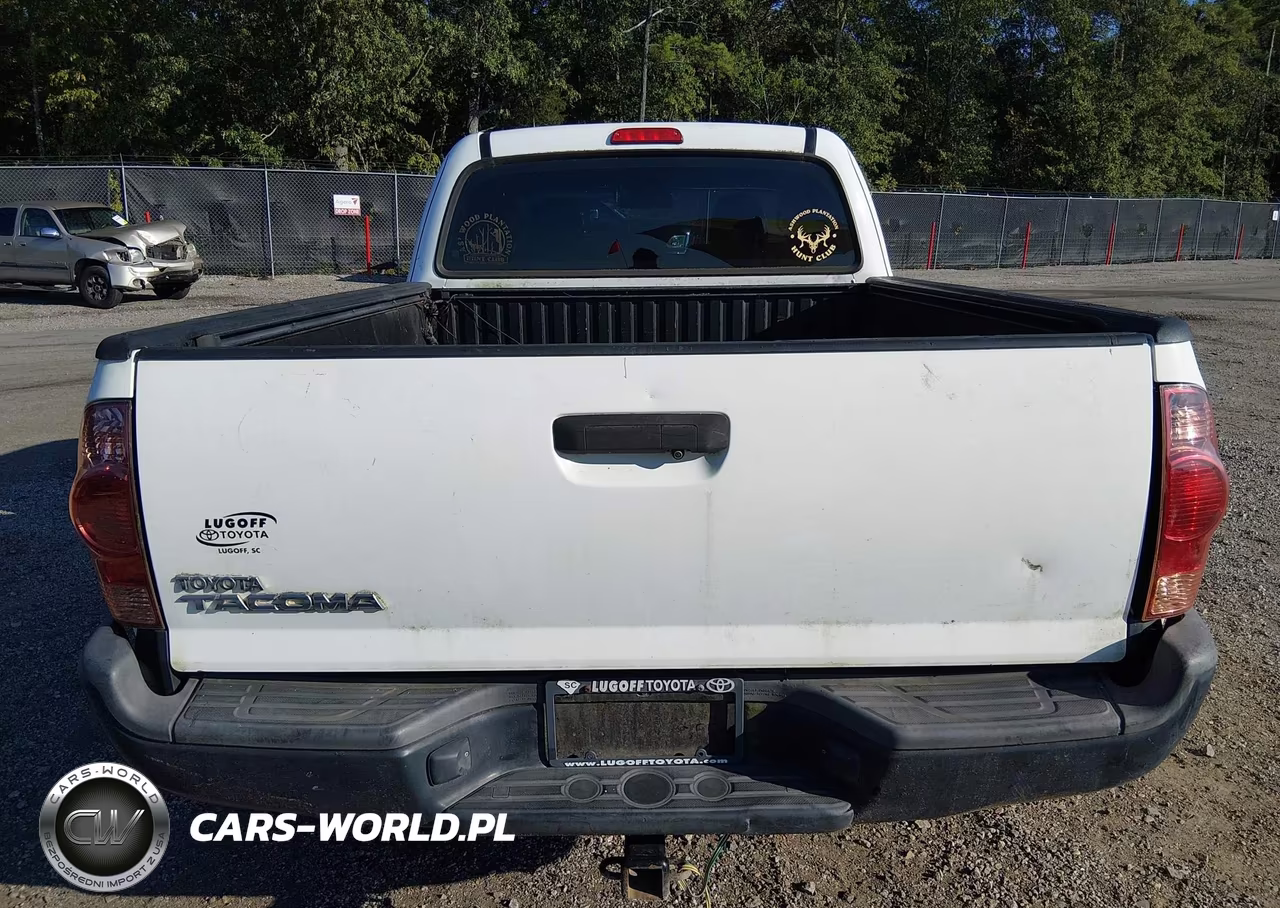 2015 Toyota Tacoma VIN:5TFTX4CN4FX047782 - 16