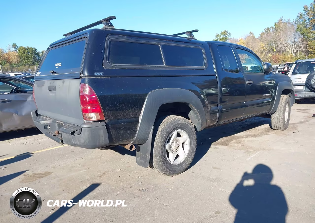 2008 Toyota Tacoma Base V6 VIN:5TEUU42N18Z526624 - 4