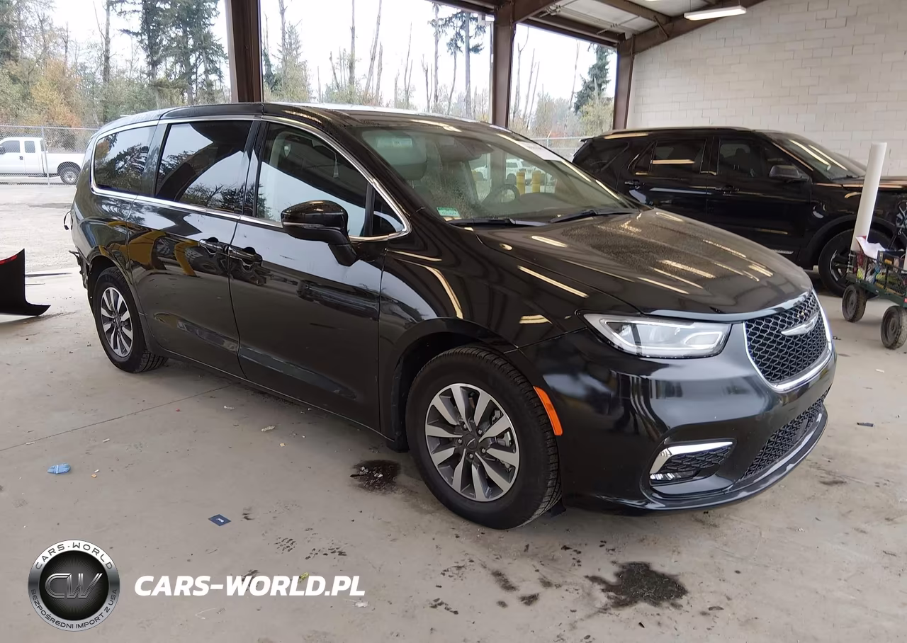 2024 Chrysler Pacifica Hybrid Select