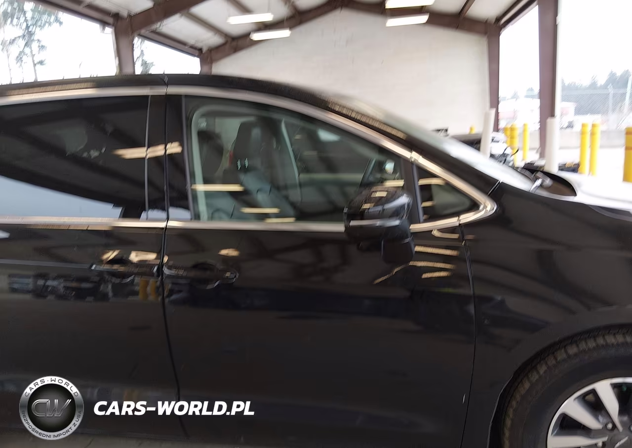2024 Chrysler Pacifica Hybrid Select VIN:2C4RC1S73RR134583 - 14