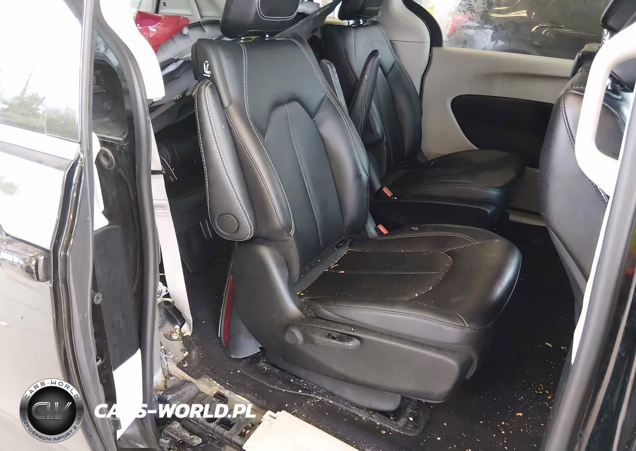 2024 Chrysler Pacifica Hybrid Select VIN:2C4RC1S73RR134583 - 8