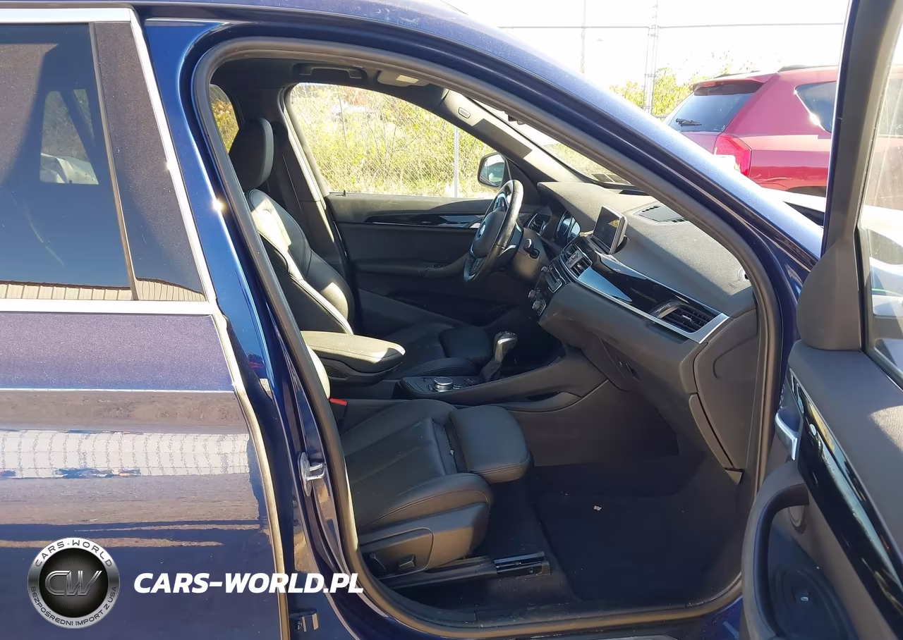 2019 BMW X1 xDrive28I VIN:WBXHT3C57K5L36434 - 5