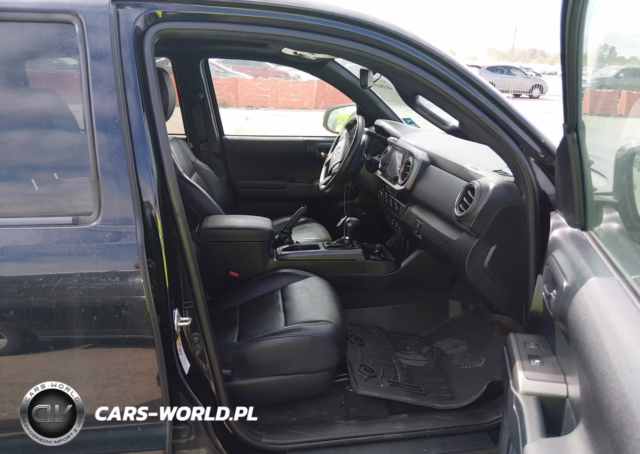 2018 Toyota Tacoma Trd Sport VIN:3TMDZ5BN9JM053565 - 5