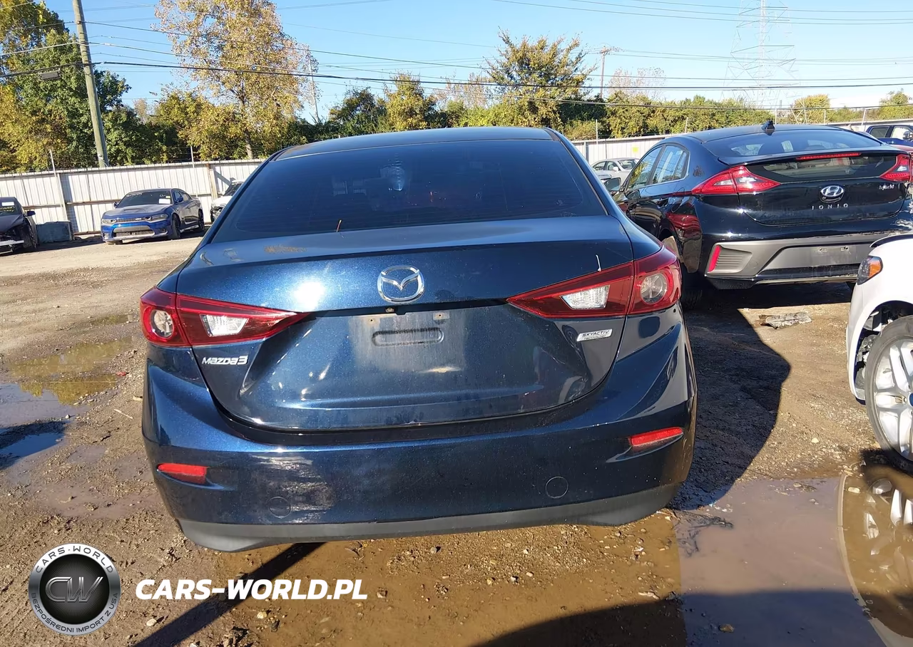2016 Mazda Mazda3 I Sport VIN:JM1BM1U70G1325861 - 16