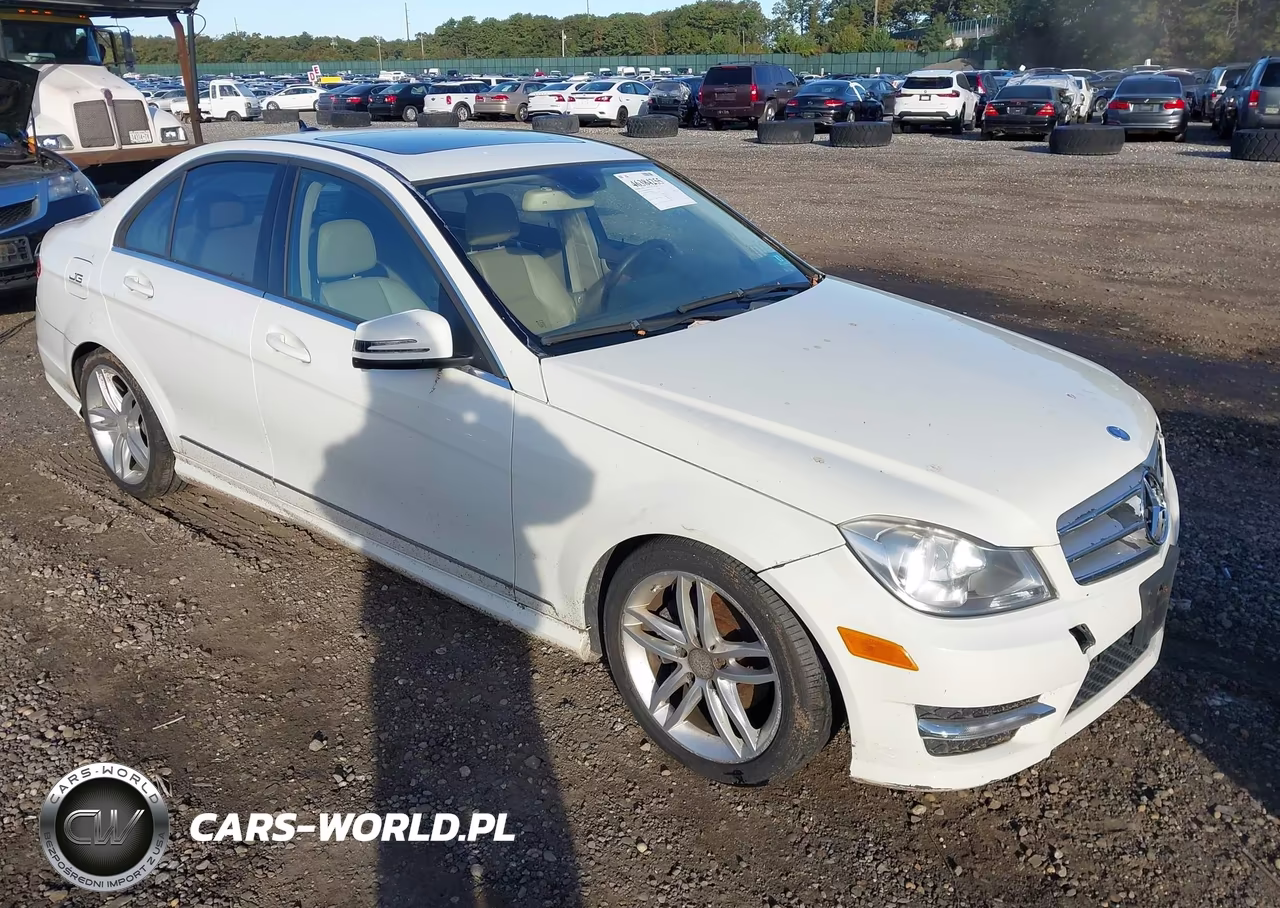 2012 Mercedes-Benz C 300 Luxury 4Matic-Sport 4Matic