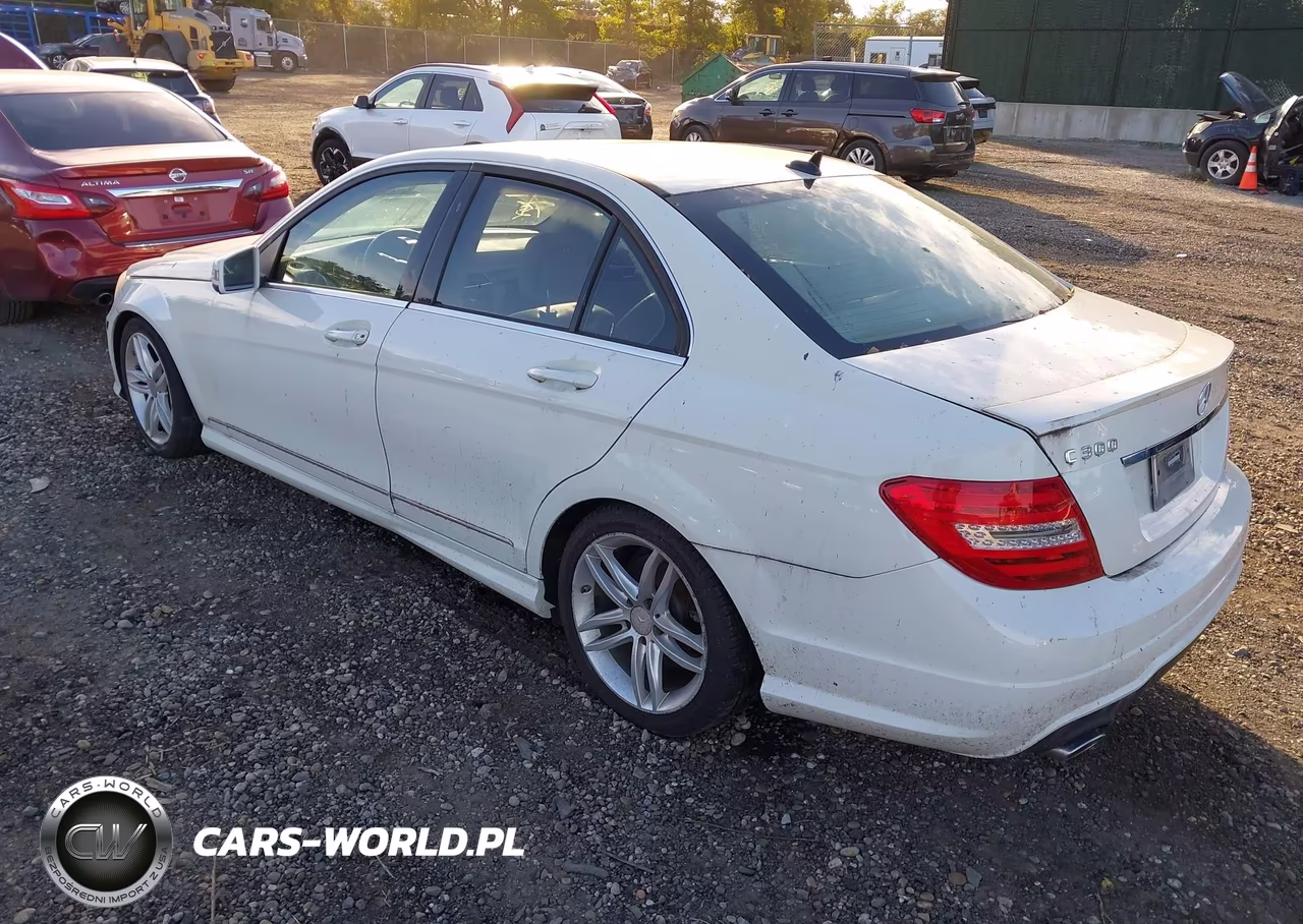 2012 Mercedes-Benz C 300 Luxury 4Matic-Sport 4Matic VIN:WDDGF8BB3CR200824 - 3